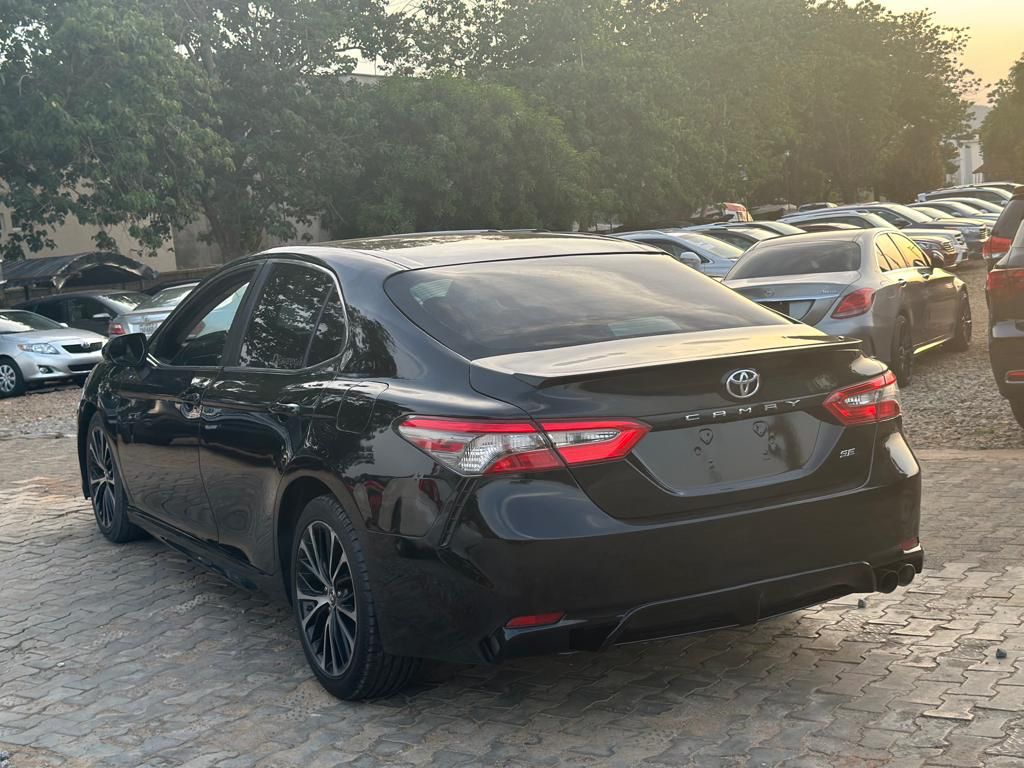 Naija Used 2018 Toyota Camry