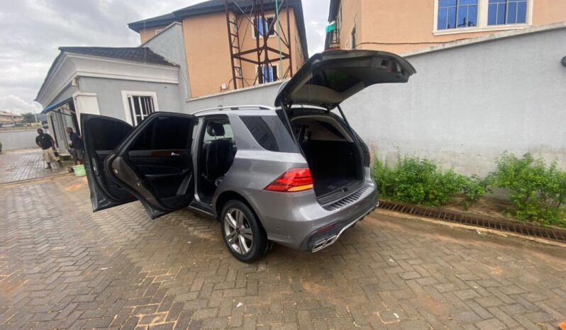 
								Naija Used 2013 Mercedes-Benz ML 350 full									