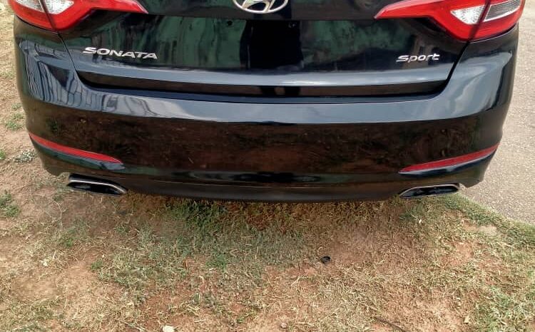 
								Foreign Used 2015 Hyundai Sonata full									