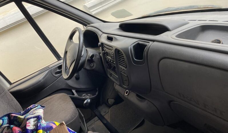 
								Naija Used 2004 Ford Transit full									