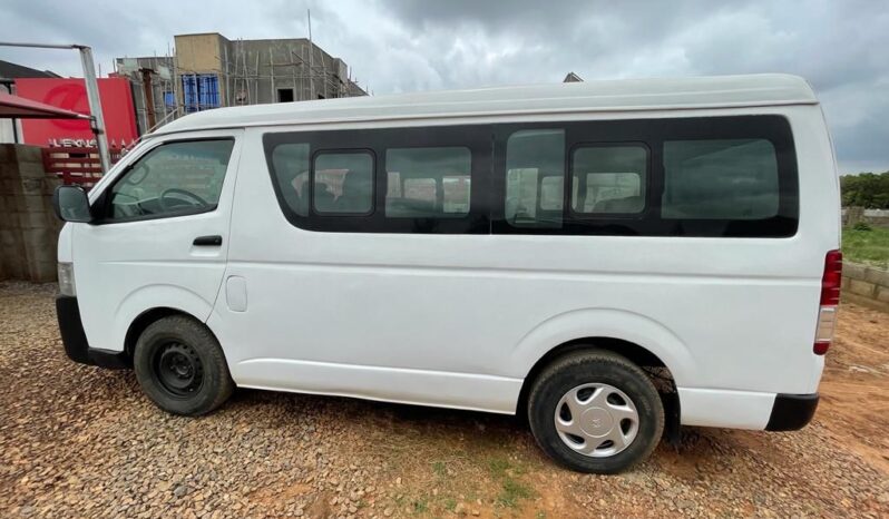 
								Naija Used 2011 Toyota Hiace full									