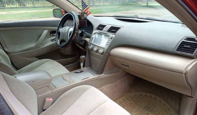 
								Naija Used 2010 Toyota Camry full									