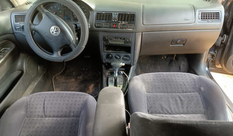 
								Naija Used 2005 Volkswagen Golf 4 full									