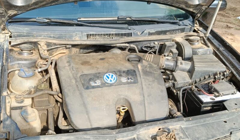 
								Naija Used 2005 Volkswagen Golf 4 full									