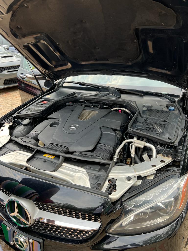 Naija Used 2015 Mercedes-Benz C 400