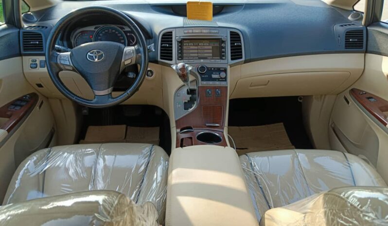 
								Foreign Used 2010 Toyota Venza full									