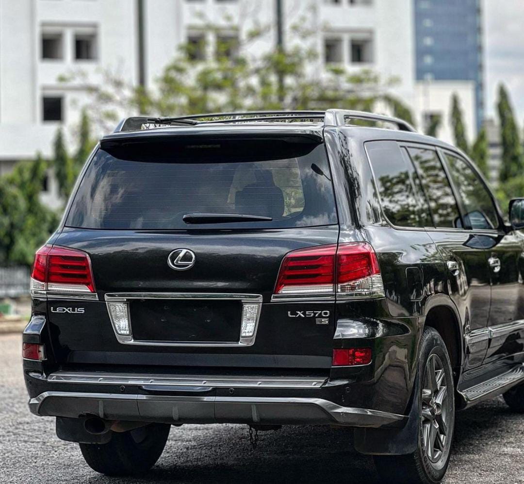 Naija Used 2015 Lexus LX 570