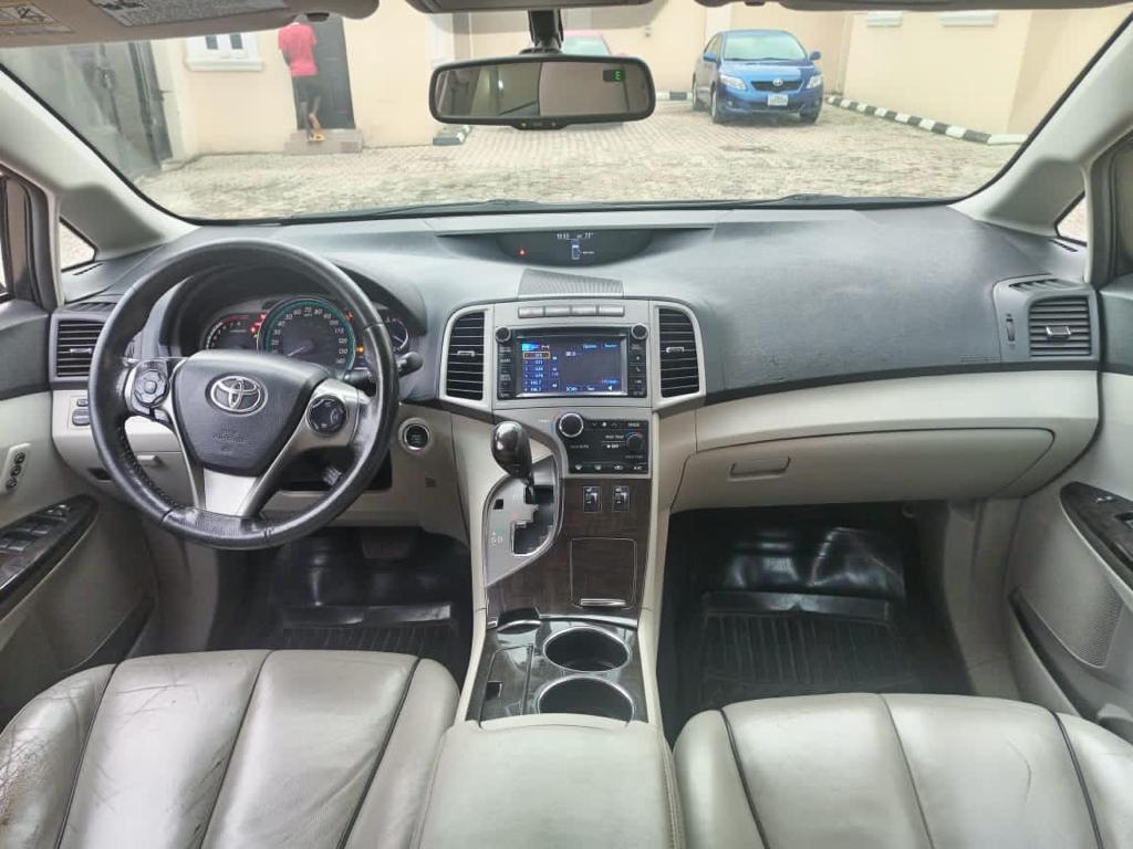 Naija Used 2013 Toyota Venza