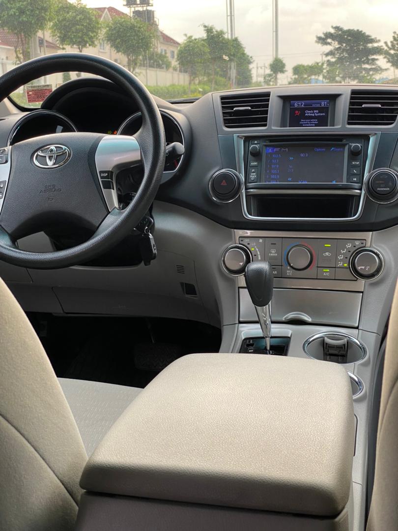 Naija Used 2013 Toyota Highlander